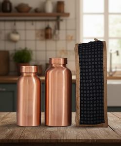 Bouteille d'eau artisanale en cuivre pur |   Grande bouteille en cuivre |   Récipient à eau ayurvédique |   Cadeau de bien-être - Product Image 2