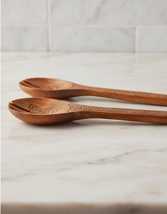 Juego de cucharas de madera con diseño de nudo celta, acabado mate, reutilizables, cubiertos tradicionales para uso en la cocina, fiestas y hoteles. - Product Image 3