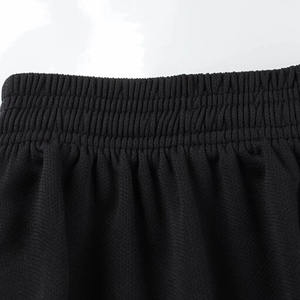 Uniformes de football à manches courtes de qualité supérieure, kits de football OEM d'usine, uniformes de football respirants sur mesure avec logo par sublimation - Product Image 2