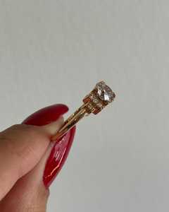แหวนเพชรทรงกลม 1.50 กะรัต เพาะเลี้ยงในห้องปฏิบัติการ ทองคำแท้ 14k 18k สไตล์วินเทจ อาร์ตเดโค แหวนหมั้น แหวนแต่งงาน ขายส่งจากโรงงาน - Product Image 6