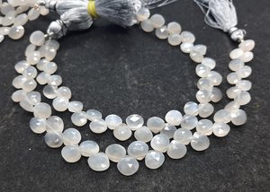 Natural Grey Moonstone Faceted Heart Beads For Jewelry Making 7-8MM Grey Moonstone Faceted Gemstone Heart Shape Beads Wholesaler - Product Image 4
