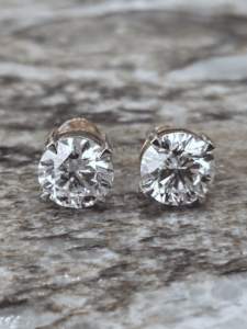 Pendientes de Diamantes Cultivados en Laboratorio, Redondos, 4.65 Ct, Oro, Clásicos, con Engaste de Puntas, Estilo Solitario, Joyería Fina, Regalo de Lujo para Mujer - Product Image 2