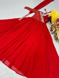 ชุดงานแต่งงานผู้หญิง ผ้าจอร์เจียต์พิมพ์ลายปักลายสุนัขจิ้งจอก คุณภาพสูง ดีไซน์หรูหรา น้ำหนักเบา สวมใส่สบาย จาก Fatema Fashion - Product Image 4