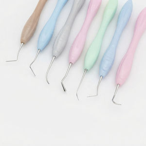 Kit de Instrumentos para Rellenos Dentales de Composite, 5 Piezas, Mango de Silicona, Manual, Clase I, Hecho en Pakistán - Product Image 4