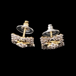 ต่างหูเพชรแท้ทรงสี่เหลี่ยมลายดอกไม้แบบหนามเตย ทองคำแท้ 14K ขายส่ง เครื่องประดับคุณภาพสูง - Product Image 6