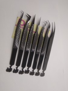 Pince à cils à poignée en acier inoxydable, volume incurvé au plasma noir, extension pointue greffée, pince à épiler et ciseaux à ressort - Product Image 4