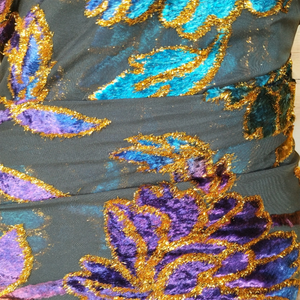 Robe de mariée somalienne Maqbal Dirac de haute qualité avec des paillettes dorées pour les événements spéciaux des femmes conçus par un fournisseur indien - Product Image 2
