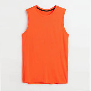 เสื้อกล้ามผู้ชายสีพื้นผ้าฝ้ายแบบพื้นฐาน ทรงเข้ารูปสำหรับวัยรุ่น ซับเหงื่อ ระบายอากาศได้ดี เหมาะสำหรับวัยกลางคน สวมใส่สบาย รับผลิตตามแบบ OEM - Product Image 1
