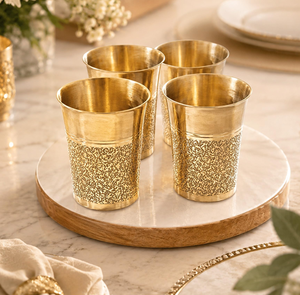 Verre à boire en laiton artisanal avec motif gravé traditionnel, design le plus vendu, dernier modèle, verre à vin, verre à eau, verre à shot - Product Image 1