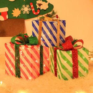Set di 3 Luci Natalizie a 60 LED su Tessuto Twill Medio, Versione a Batteria (Non Inclusa) per Decorazione Giardino e Confezioni Regalo - Product Image 2