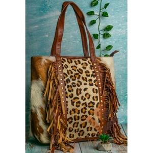 Bolso de mano de cuero genuino con estampado de leopardo y borlas, bolso de hombro de estilo bohemio para mujer, bolso informal de gran capacidad - Product Image 5