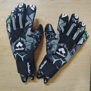 Gants de gardien de but en latex PU pour adultes et adolescents, protection antidérapante pour le football, pour les gardiens de but, pour une utilisation en extérieur également - Product Image 2