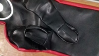 Mannequin de frappe en cuir pour hommes sur pied Sac de frappe en forme de corps à 1 jambe Logo personnalisé Matériau PVC PU Utilisation MMA Remplissage en tissu