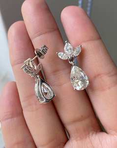 Élégantes boucles d'oreilles pendantes en forme de goutte d'eau avec diamants en or blanc massif, diamants CVD HPHT créés en laboratoire, motif fleur marquise, fermoir poussoir, pour soirée - Product Image 5