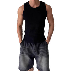 เสื้อกล้ามออกกำลังกายผู้ชายสำหรับฤดูร้อน ผลิตตามแบบ OEM ปรับแต่งได้ ผ้าริบยืดหยุ่น แห้งเร็ว ระบายอากาศดี ป้องกันไฟฟ้าสถิต เป็นมิตรกับสิ่งแวดล้อม ผลิตจากผ้าสแปนเด็กซ์/โพลีเอสเตอร์ - Product Image 2
