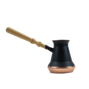 Cafetera Turca de Latón Sólido Pulido Brillante, Cezve Ibrik Dorada Vintage con Mango de Madera, Calentador de Leche Tradicional - Product Image 4