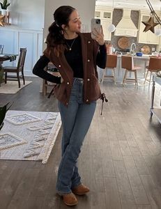 2026 Best Selling <b>Women's</b> Dark Brown Oversized <b>Sherpa</b> Fleece Vest Casual Stand Collar Sleeveless <b>Jacket</b> Drawstring Hem OEM - Product Image 6