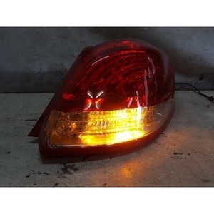 ชุดไฟท้ายขวา Veloster ของแท้ มือสอง รุ่น 924022V110 - Product Image 3