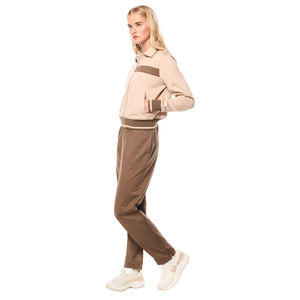 Conjunto Deportivo para Mujer con Cierre Completo, Cuello Camisero, Pantalones Ajustados con Cintura Elástica y Puños en los Tobillos, Paneles en Contraste, Venta al Por Mayor, Personalizado OEM - Product Image 6