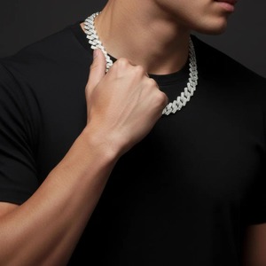 Collar de cadena cubana con diamantes de alta claridad, resistente y disponible para la venta al por mayor - Product Image 1