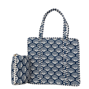 Sac fourre-tout matelassé en coton imprimé Jaipur bleu et blanc + trousse de toilette, ensemble de 3 sacs à fermeture éclair, écologique, léger, pour la plage et les voyages - Product Image 1