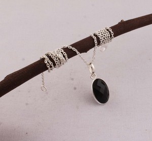 Pendentif ovale en onyx noir fait main, argent sterling 925, collier vintage bohème en forme de goutte d'eau avec pierre éclatante, fournisseur de bijoux fins - Product Image 2