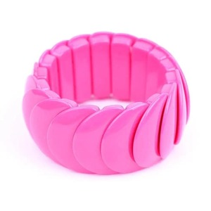 Elegante Brazalete de Resina para Mujer, Hecho a Mano, Accesorios de Moda de Diseño por Madiha Art and Craft - Product Image 2