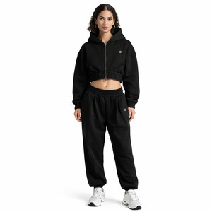 ชุดเซ็ตฮู้ดดี้ครอปซิปสำหรับผู้หญิง ผ้าฟลีซคอตตอนหนานุ่ม รับผลิตแบบ OEM ขายส่งเสื้อผ้าสตรีทแวร์ ชุดเซ็ตสองชิ้น ผู้ผลิตเสื้อผ้า - Product Image 1