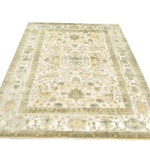 Alfombra Oushak de Lana Anudada a Mano, Color Crema, Verde Salvia y Dorado Suave, con Medallón Floral, de Pelo Corto, Estilo Vintage para Sala de Estar - Product Image 2