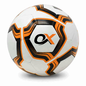 Ballon de football Oxva Industries en cuir premium, cousu à la machine, avec rétention d'air, pour clubs, écoles et tournois officiels - Product Image 2