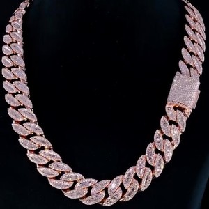 Cadena cubana baguette personalizada de plata 925 con diamantes mixtos de corte redondo de 18 mm, collar de eslabones con cierre tipo caja de 10k, venta al por mayor de fábrica. - Product Image 1