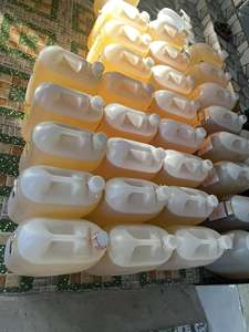 Huile de noix de coco premium |   Origine Vietnam |   Beauté naturelle et utilisation alimentaire - Product Image 3