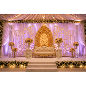 Elegante Decoración de Escenario para Bodas Canadienses con Terciopelo y Fibra, Fondo Ligero y Decorativo, y Configuración de Sillas - Product Image 1