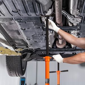Sollevatore per Auto da 3/4 Tonnellate con Vite Autobloccante e Intervallo di Sollevamento 52,8-76 Pollici - Product Image 5