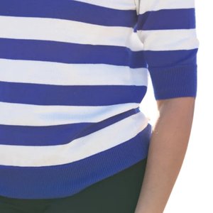 Sweat-shirt court rayé bleu et blanc Zeta Phi Beta pour femme, avec lettres grecques brodées, style streetwear décontracté - Product Image 6