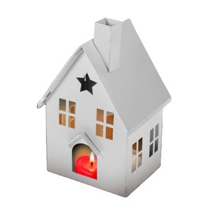 เชิงเทียนรูปบ้านเหล็กสีขาวคลาสสิก ตะเกียงใส่เทียนทีไลท์ โคมไฟโลหะชุบสังกะสีรูปบ้าน สำหรับตกแต่งคริสต์มาส - Product Image 1