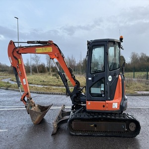 Mini-excavatrice sur chenilles de 5 tonnes avec pince, moteur Hino, capacité de la benne de 1,15 m³, haute efficacité opérationnelle - Product Image 2