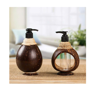 Dispensador de Jabón Líquido Hecho a Mano con Cáscara de Coco, Decoración Rústica para Baño - Product Image 1
