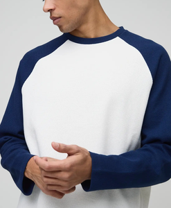 T-shirt à manches longues pour homme de qualité supérieure, coupe ample et ajustée, design OEM personnalisé avec logo de marque, coloris contrastés, 100% coton, 240 GSM - Product Image 2