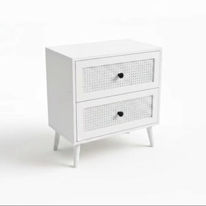 โต๊ะข้าง 2 ลิ้นชัก ดีไซน์ทันสมัย เป็นมิตรกับสิ่งแวดล้อม ทำจากไม้ยางพารา MDF ปิดผิวโอ๊ควีเนียร์ ตกแต่งด้วยหวาย โต๊ะเก็บของข้างเตียง/ห้องนั่งเล่น - Product Image 4