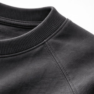 Camiseta Gráfica Personalizada de Algodón 100% de Alto Gramaje con Lavado Mineral Estilo Retro y Efecto Desgastado, Corte Holgado para Hombre - Product Image 5