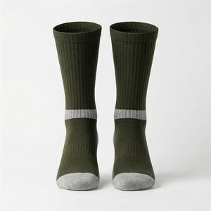 Chaussettes de football professionnelles durables, prédécoupées, respirantes, à trous, hautes jusqu'au genou, avec compression du mollet, couleur personnalisable - Product Image 1
