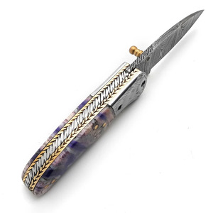 Navaja Plegable de Acero de Damasco Personalizada con Mango de Resina de Mármol Morado y Bolster Grabado, EDC para Caza y Camping, Directo de Fabricante - Product Image 5