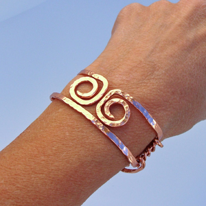 Brazalete Rústico Negro de Cobre Puro 100% Original, Pulido, para Mujer, de la India - Product Image 3