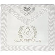 Tablier de maître maçon brodé à la main, blanc, avec fil et filigrane argentés, fabriqué en cuir artificiel blanc épais. - Product Image 6