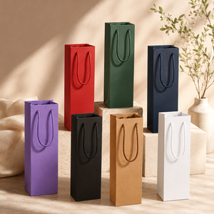 Bolsas de Regalo de Papel para Botellas de Vino Personalizadas al por Mayor con Asas de Cuerda |   Bolsas de Embalaje de Lujo para Vino, Bolsas de Regalo de Papel Impresas Personalizadas - Product Image 6