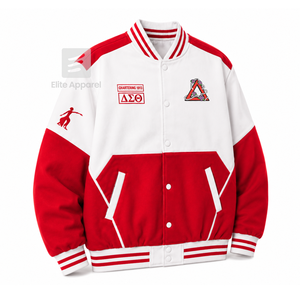 Chaqueta cortavientos personalizada de la hermandad Delta Sigma Theta con logo bordado en rojo y blanco, estilo casual para mujer con forro de poliéster. - Product Image 2
