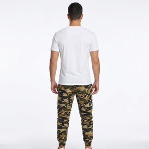 Conjunto de Camiseta Blanca de Cuello Redondo y Pantalones Deportivos de Camuflaje para Hombre, Tejido Casual 100% Algodón Transpirable para Verano, 220g, Logotipo Personalizado - Product Image 6