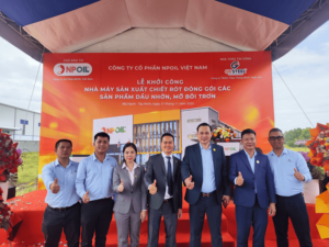 น้ำมันเครื่องยนต์ NPOIL RODON 400 5W30 1 ลิตร น้ำมันหล่อลื่นเวียดนาม น้ำมันพื้นฐานและสารเติมแต่งคุณภาพสูง น้ำมันหล่อลื่นพรีเมียมคุณภาพสูง - Product Image 4