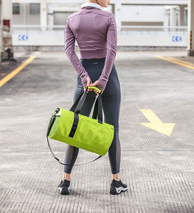 Nouveautés : Sac de sport personnalisé en nylon imperméable avec compartiments séparés, sac de gym sur mesure, sacs de sport de basketball authentiques – Meilleures caractéristiques - Product Image 6